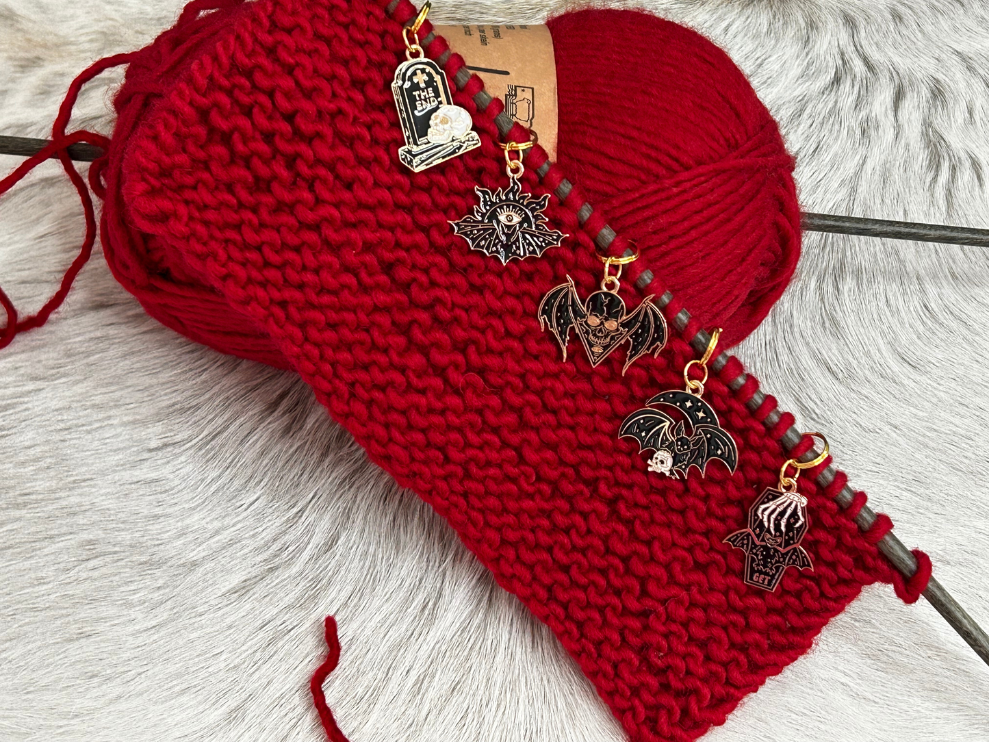 Cold Dead Night Stitch Markers