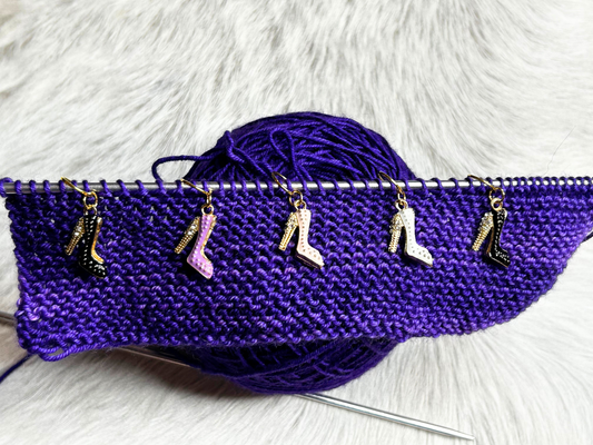 Momma’s Goin’ Out Tonight Stitch Markers